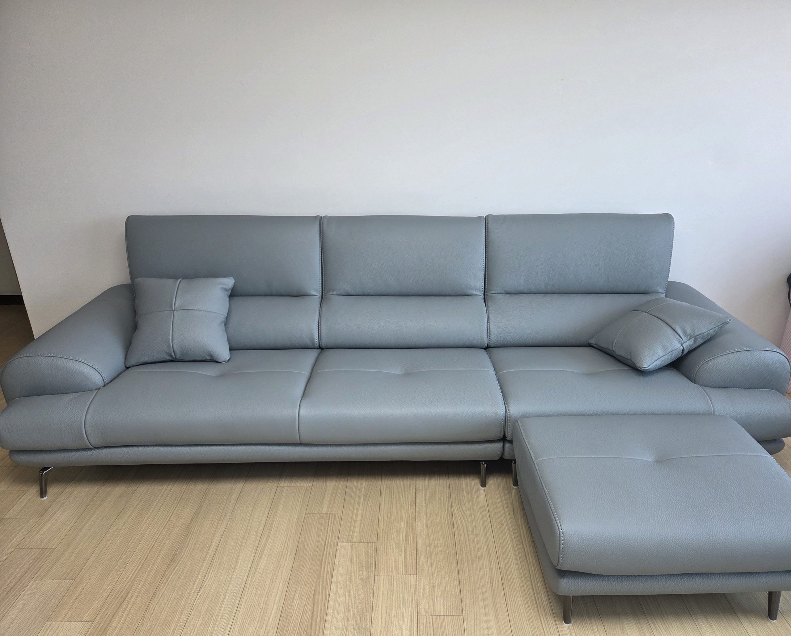 Sofa NESTEEN - Sofa Hiện Đại Bọc Da Cao Cấp Thiết Kế Tay Tròn Độc Đáo