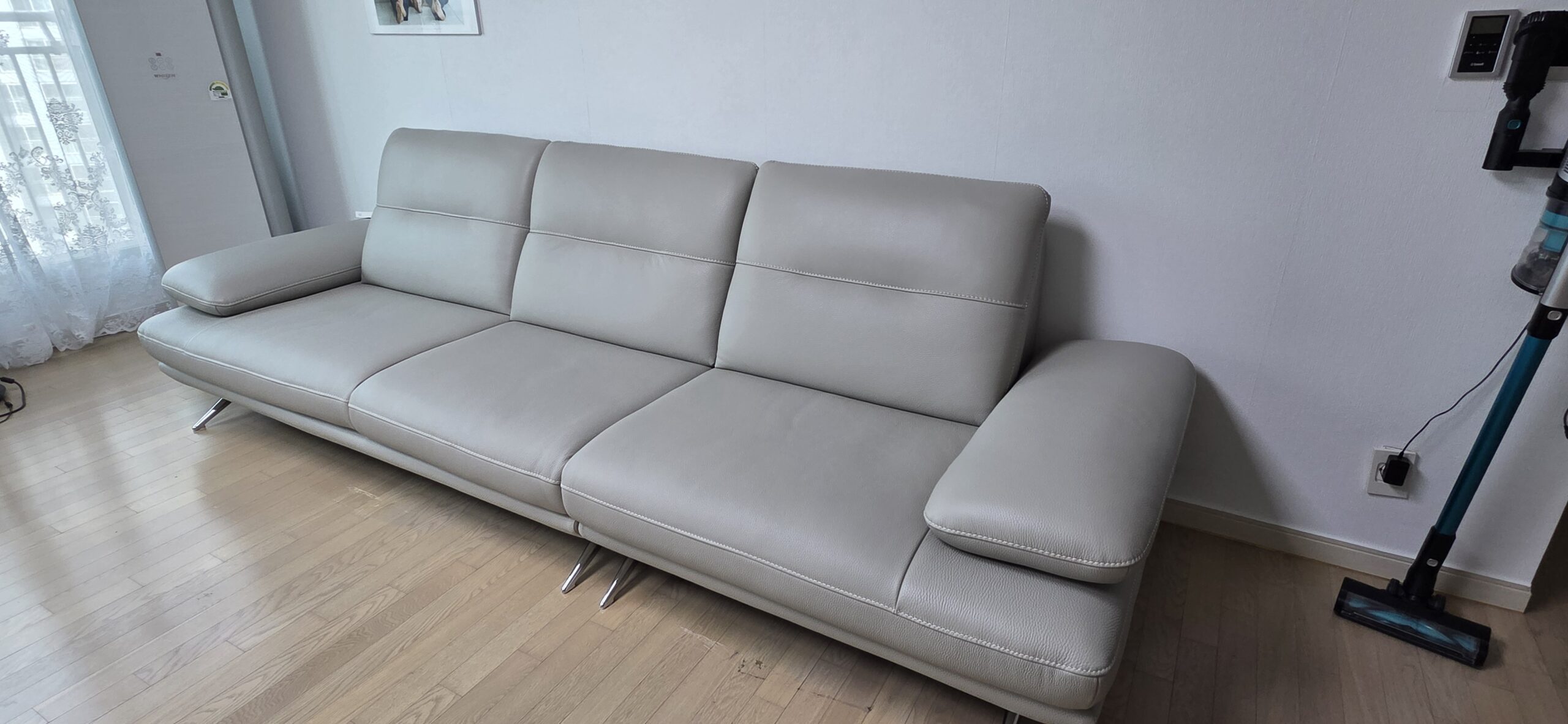 Sofa NERIN – Sofa Góc Bọc Da Cao Cấp Với Tựa Tay Vịn Điều Chỉnh Thông Minh