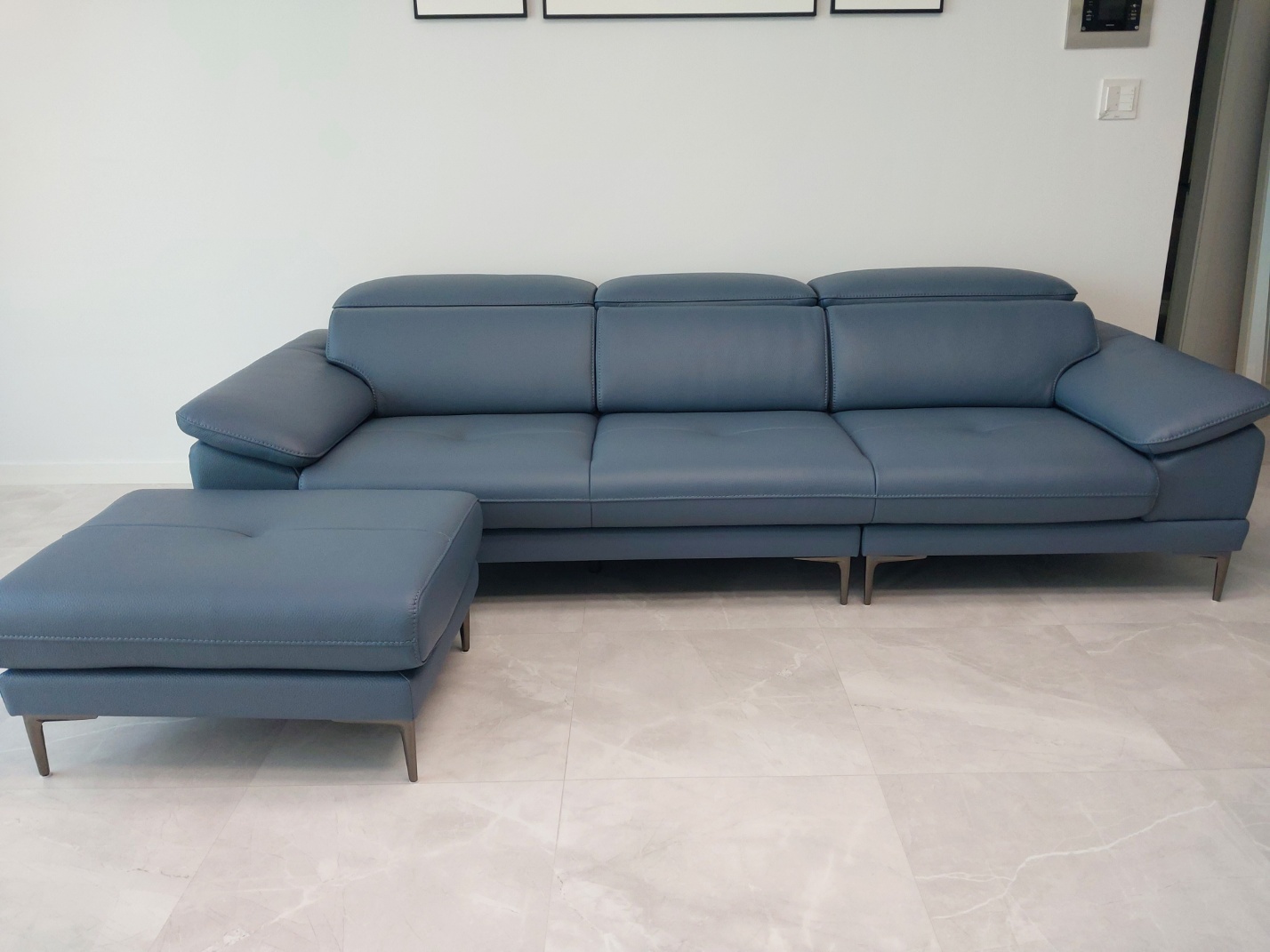 Sofa SELECTA - Sofa Da Cao Cấp Hiện Đại Có Tựa Đầu Điều Chỉnh Thông Minh