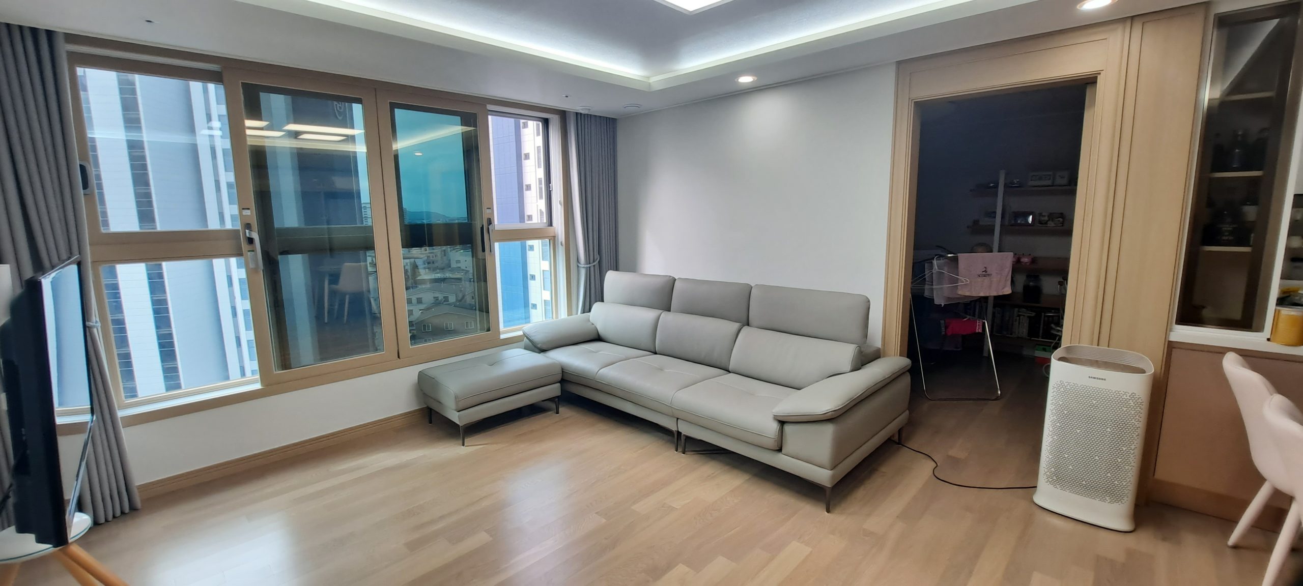Sofa SELECTA - Sofa Da Cao Cấp Hiện Đại Có Tựa Đầu Điều Chỉnh Thông Minh