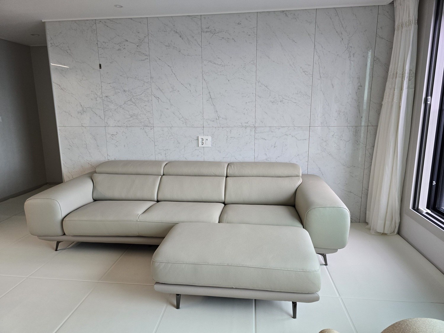 Sofa VERMONT - Sofa Băng Ấm Áp Thư Giãn Với Tựa Đầu Thông Minh