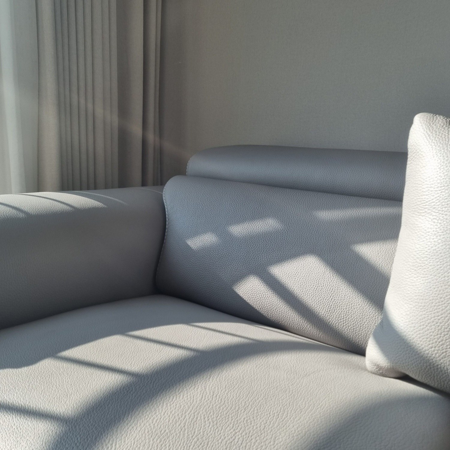Sofa VERMONT - Sofa Băng Ấm Áp Thư Giãn Với Tựa Đầu Thông Minh