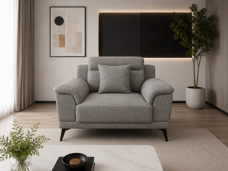 Sofa đơn Belluno SB01 chụp chính diện, màu xám nhạt, đặt trong không gian phòng khách hiện đại. Thiết kế tương đồng với so…