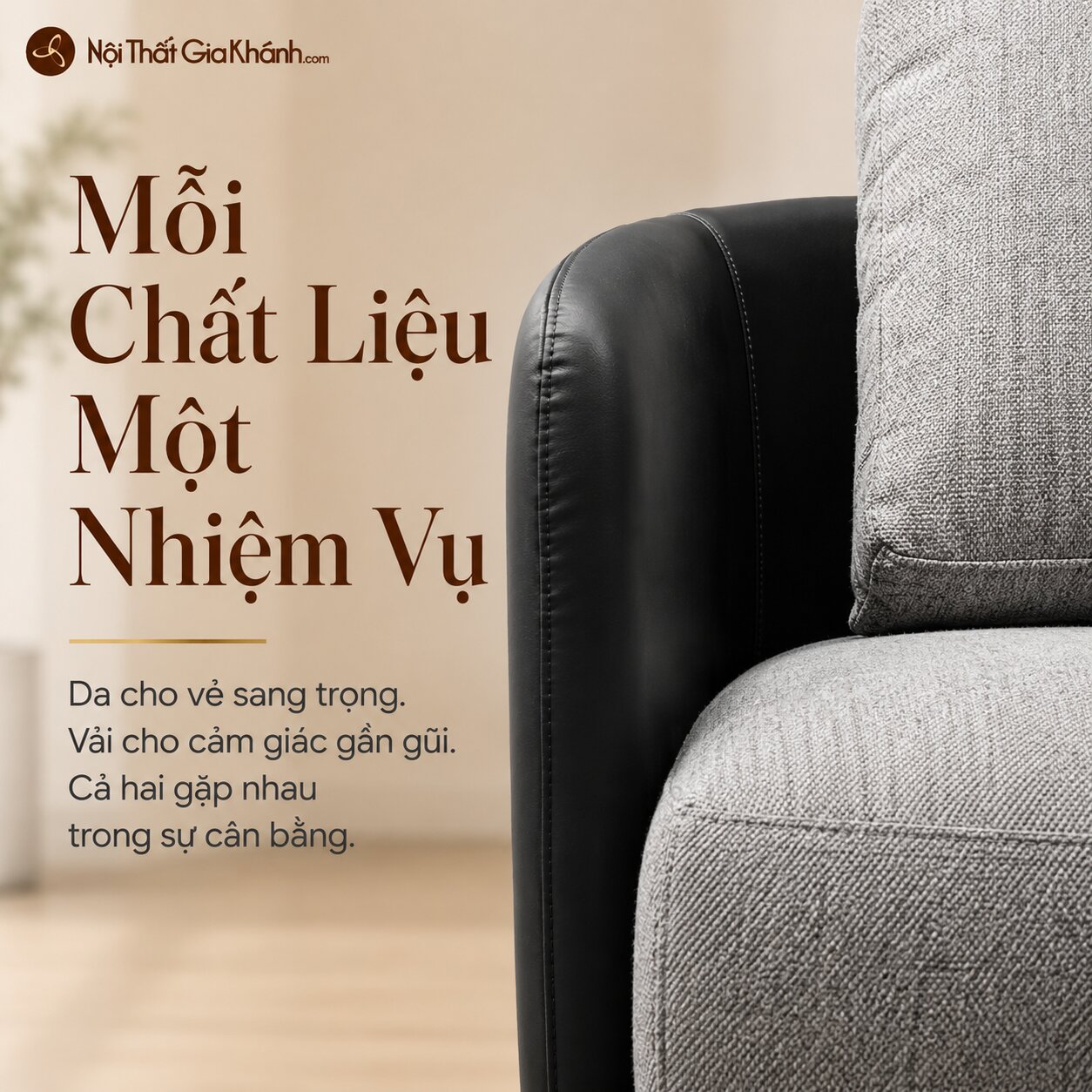 Cận cảnh chất liệu vải bọc của sofa Cove GV002, cho thấy kết cấu sợi vải dệt màu xám tinh tế. Hình ảnh nhấn mạnh sự lựa ch…