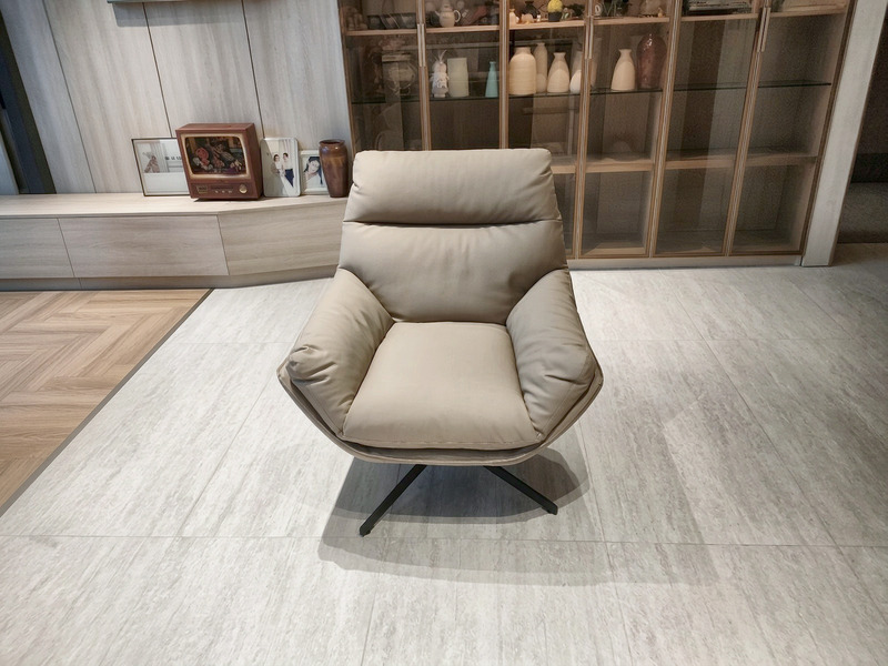 Ghế thư giãn xoay 1 chỗ bọc da chân sắt chữ X tại nhà khách hàng – Nội Thất Gia Khánh