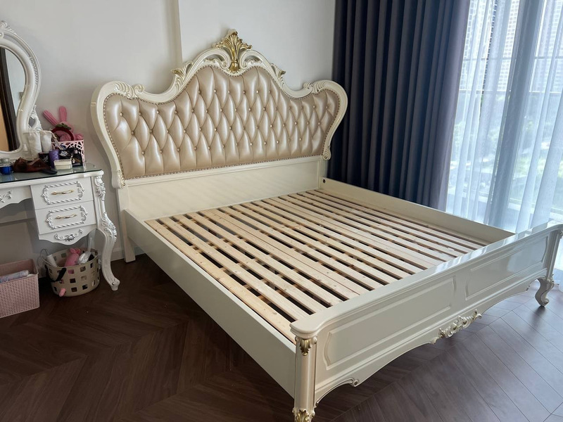 Giường tân cổ điển đầu giường bọc da chần khuy kim cương tại nhà khách hàng – Nội Thất Gia Khánh