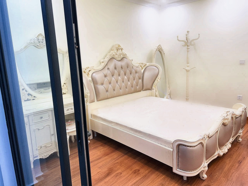 Giường tân cổ điển đầu giường bọc da chần khuy kim cương tại nhà khách hàng – Nội Thất Gia Khánh