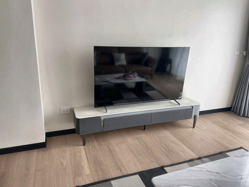 Kệ tivi mặt đá trắng tại nhà khách hàng – Nội Thất Gia Khánh