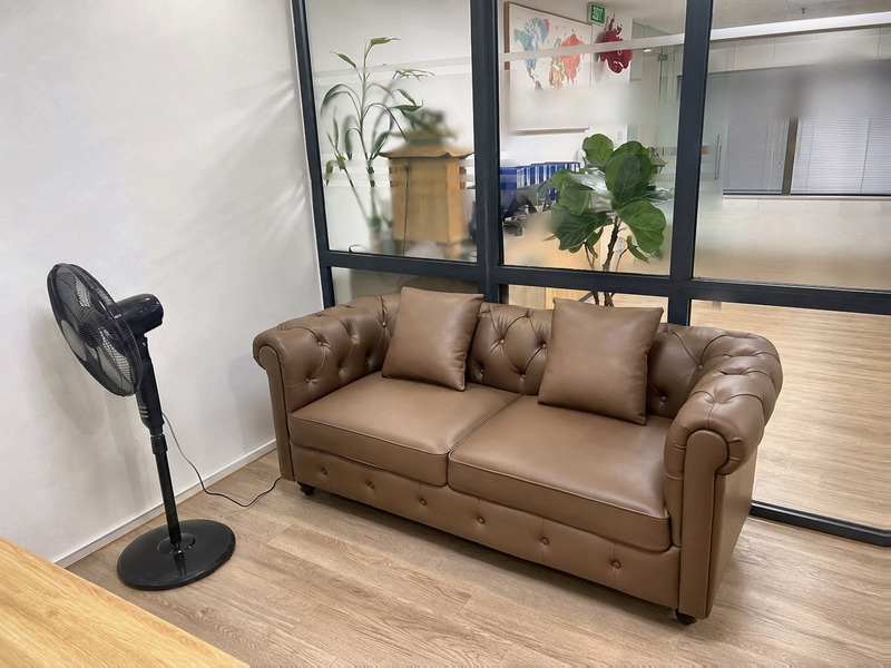 Sofa cổ điển tại showroom – Nội Thất Gia Khánh