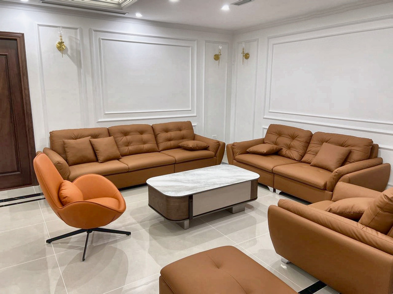 Bộ sofa văng da bò 3 chỗ + 3 chỗ màu bò rám tại nhà khách hàng – Nội Thất Gia Khánh