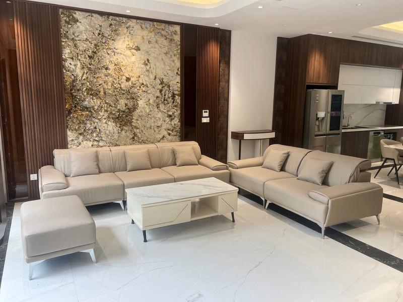 Bộ sofa da chữ L kèm sofa văng 3 chỗ và đôn chân tại nhà khách hàng – Nội Thất Gia Khánh