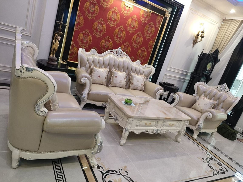 Bộ sofa tân cổ điển 3 chỗ kèm 2 ghế đơn tại showroom – Nội Thất Gia Khánh